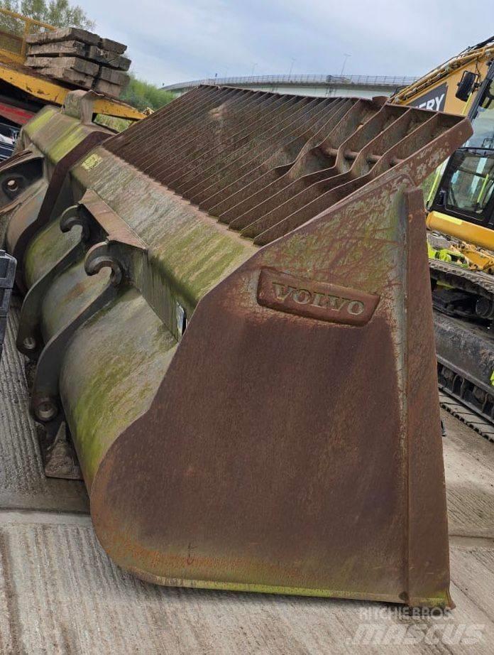 Volvo L 220 H Læssemaskiner på hjul