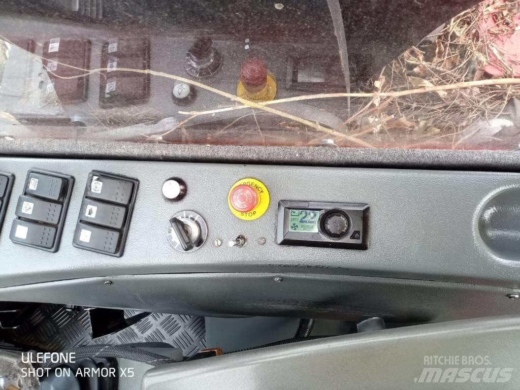 Komatsu 911 Skovningsmaskiner