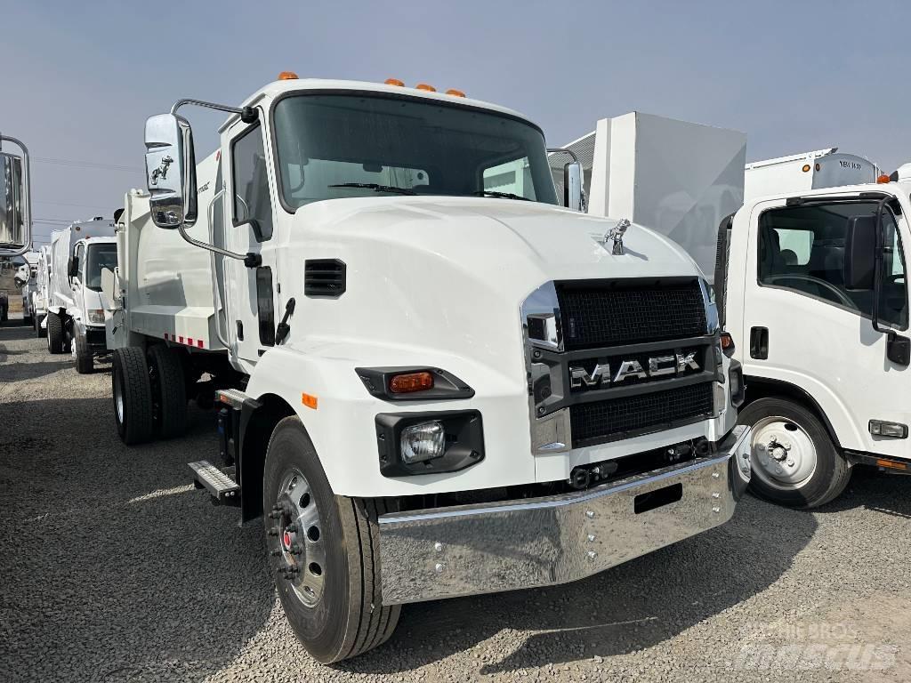 Mack MD7 Renovationslastbiler