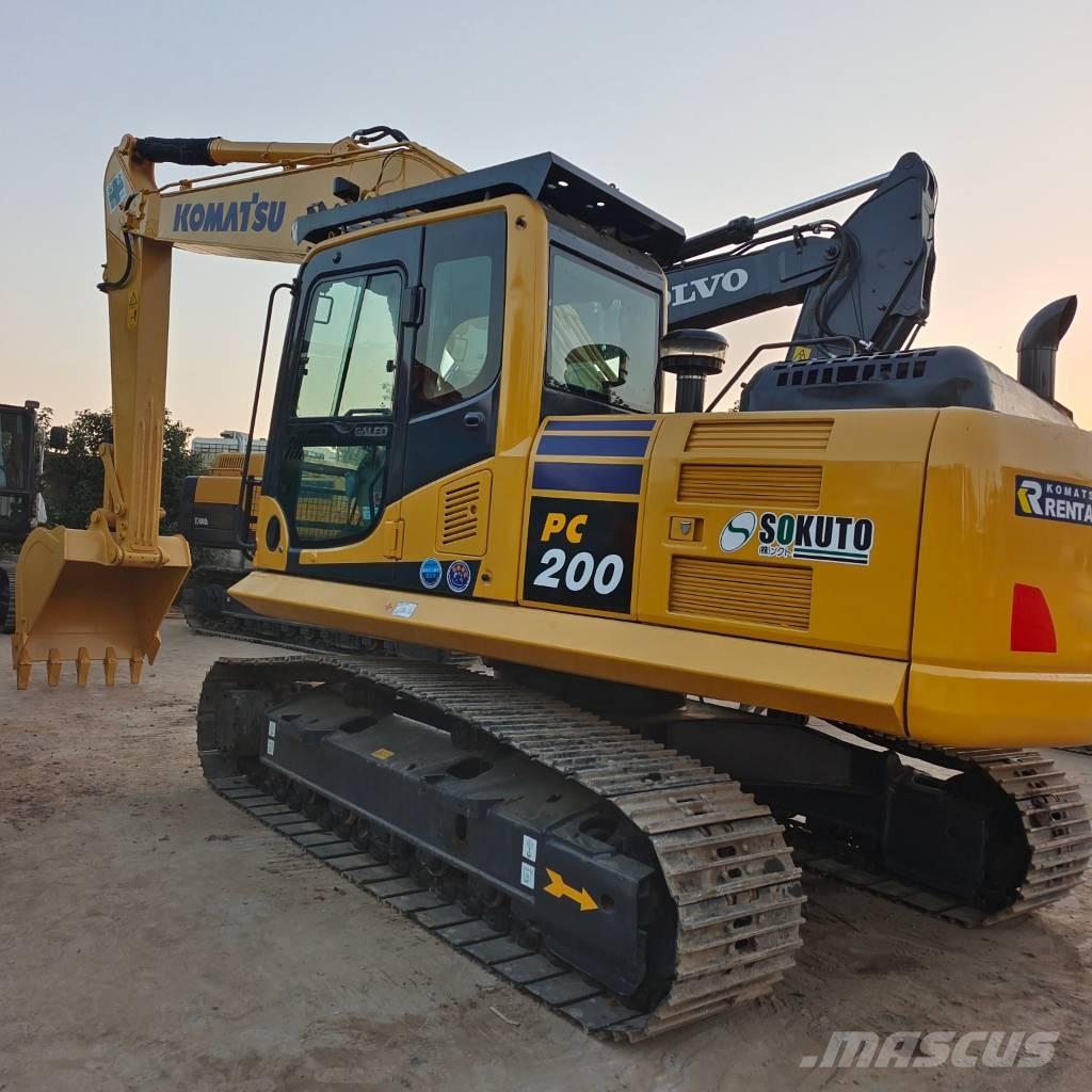 Komatsu PC 200-8 Gravemaskiner på larvebånd