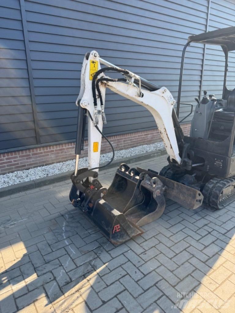 Bobcat E 17 Minigravemaskiner