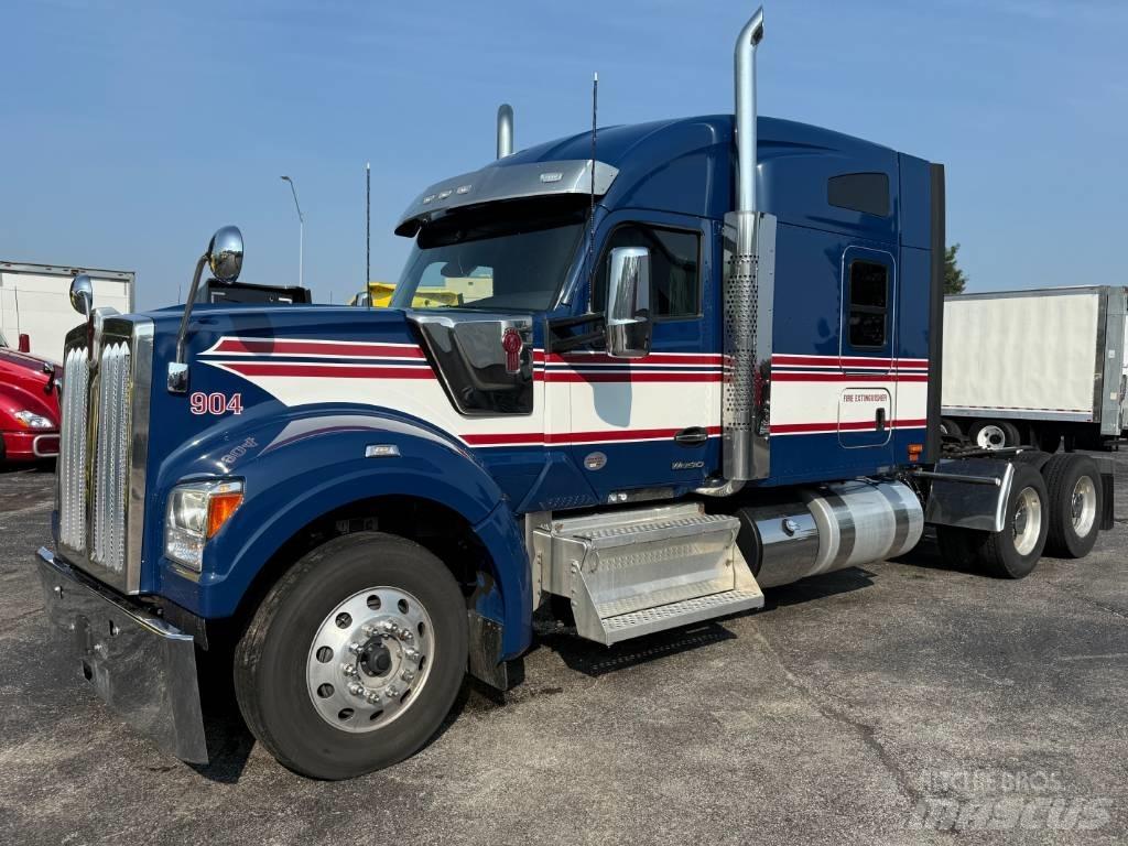 Kenworth W 990 Trækkere