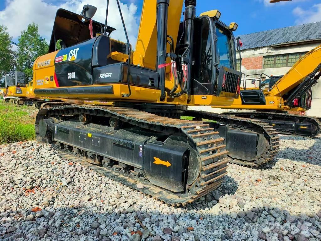 CAT 336 D Gravemaskiner med lang gravebom