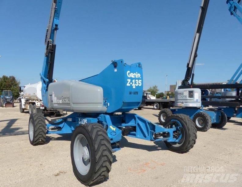 Genie Z135 Bomlifte med knækarm