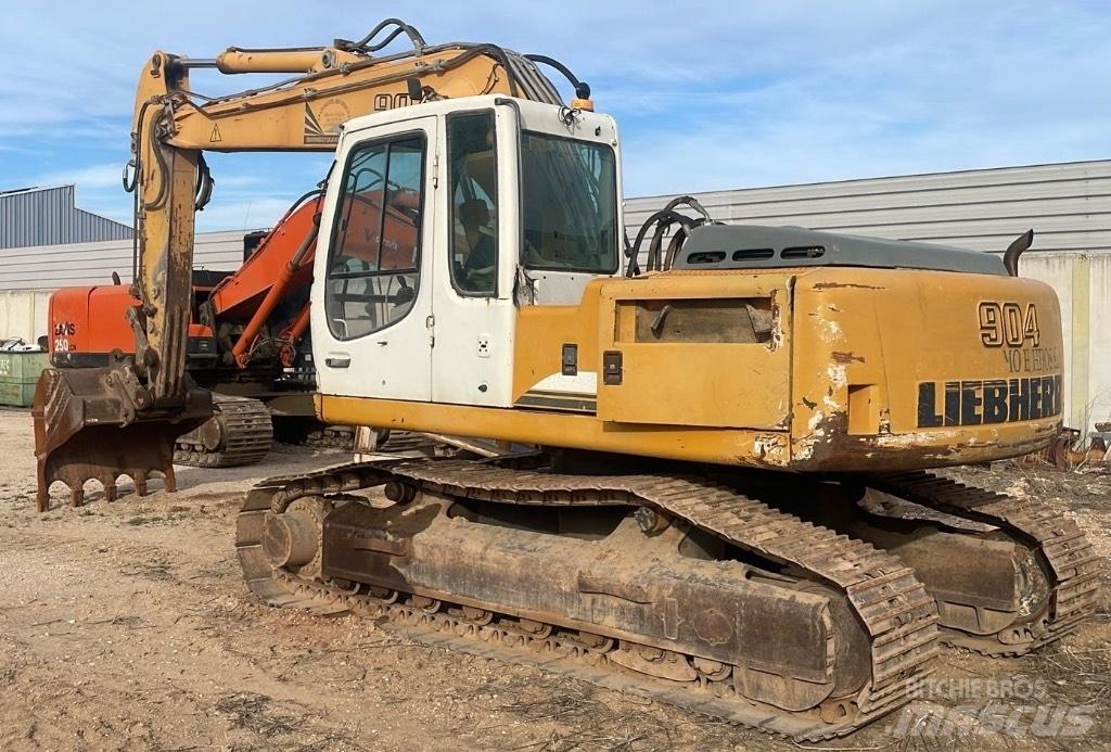Liebherr 904 Gravemaskiner på larvebånd