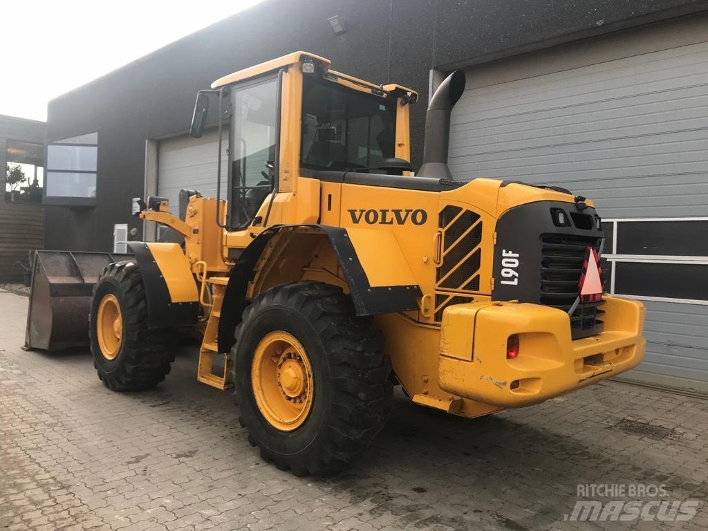 Volvo L90F Læssemaskiner på hjul