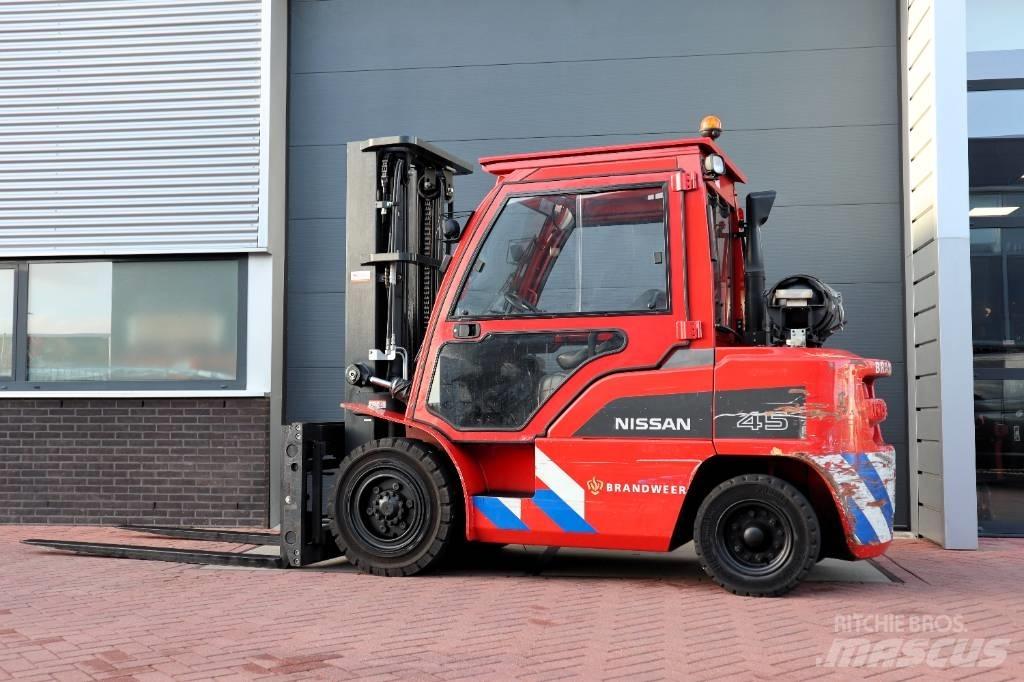 Nissan J1F4A45LY LPG gaffeltrucks