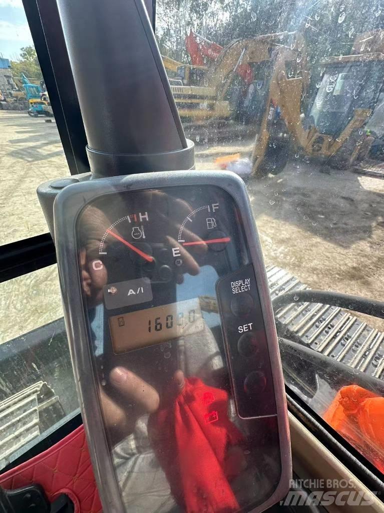 Hitachi ZX 70 Gravemaskiner på larvebånd