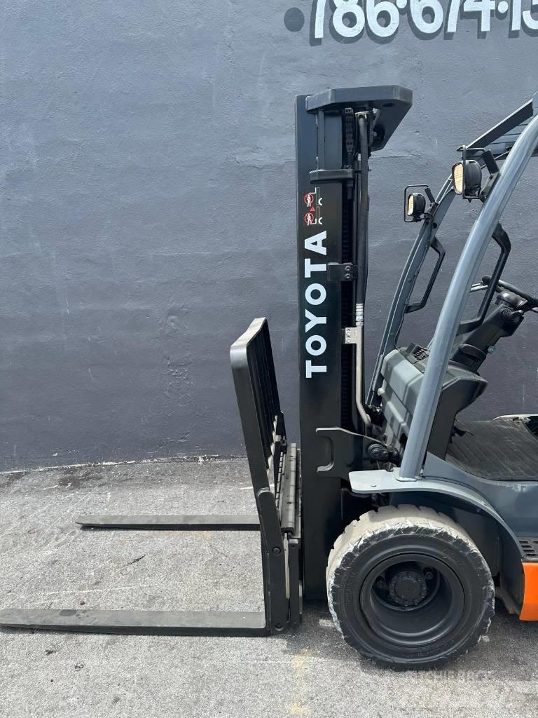Toyota 8 FG U 25 Gaffeltrucks - andre