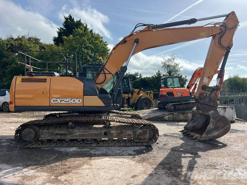 CASE CX 250 D Gravemaskiner på larvebånd
