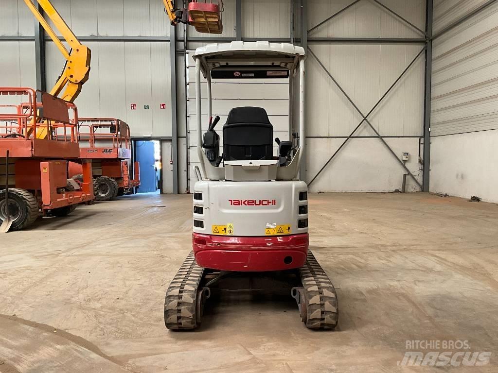 Takeuchi TB 215 R Minigravemaskiner