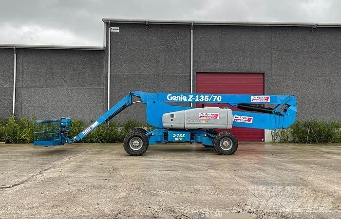 Genie Z135-70 Bomlifte med knækarm