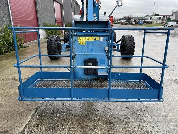 Genie Z135-70 Bomlifte med knækarm