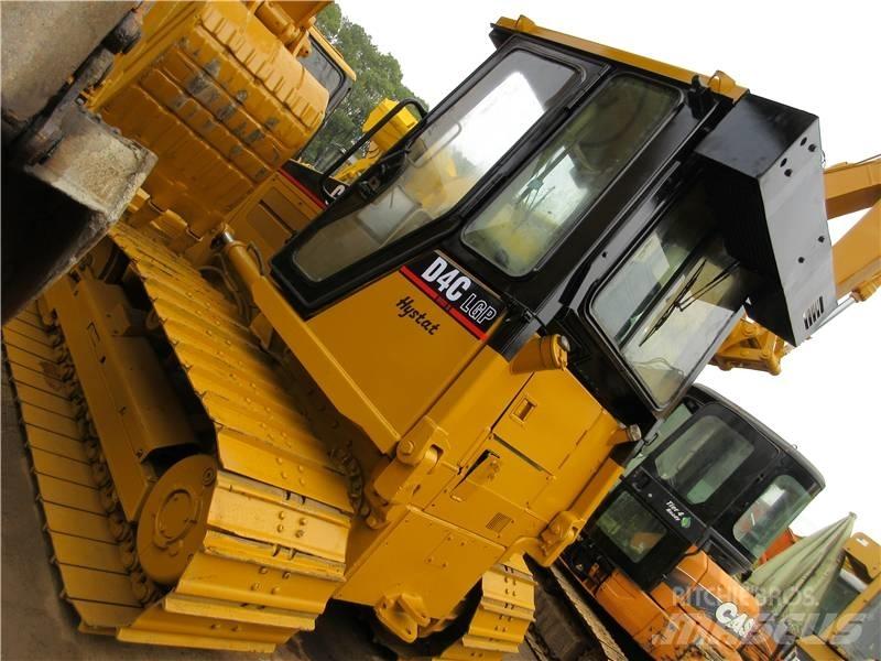 CAT D 4 C Bulldozer på larvebånd