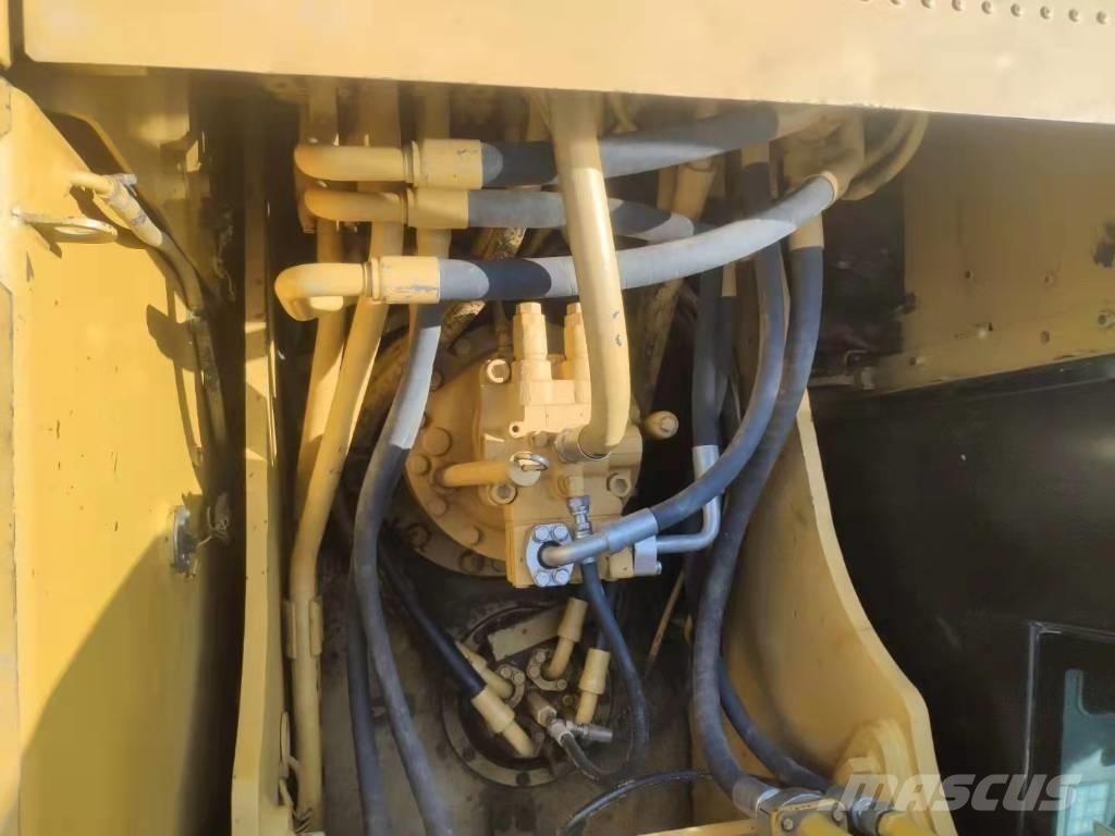 CAT 320 B Gravemaskiner på larvebånd