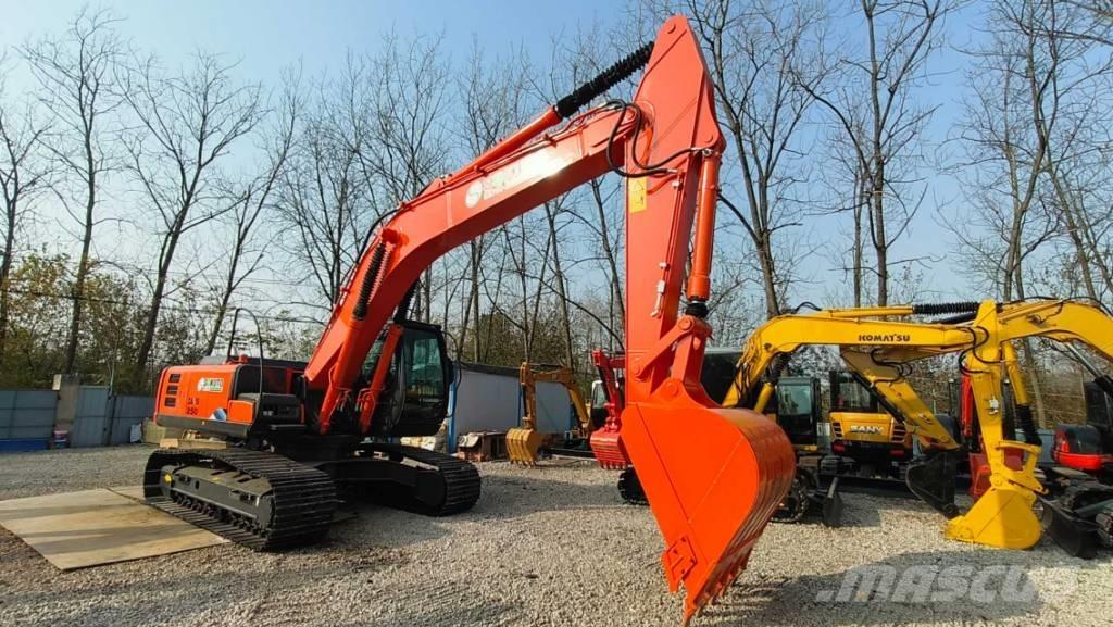 Hitachi ZX 250 Gravemaskiner på larvebånd