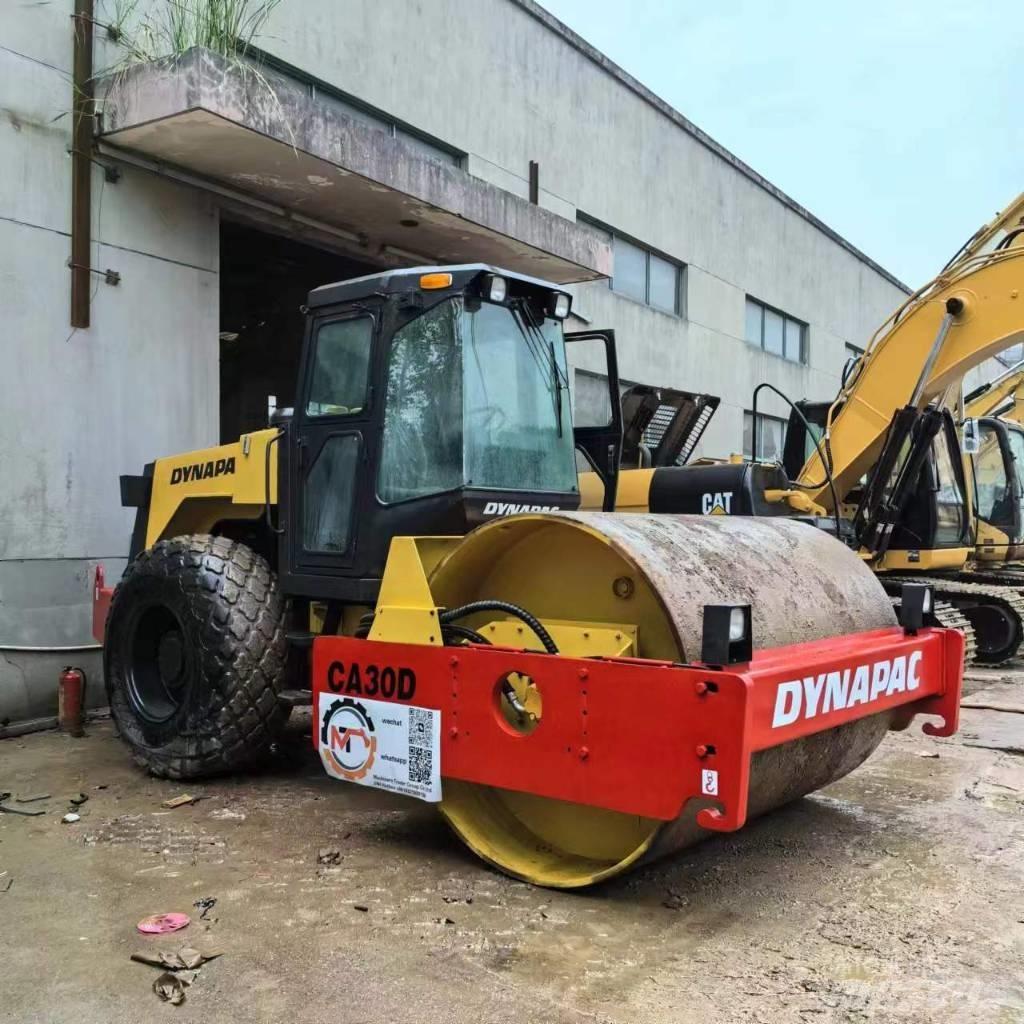 Dynapac CA 30 D Enkelt tromle