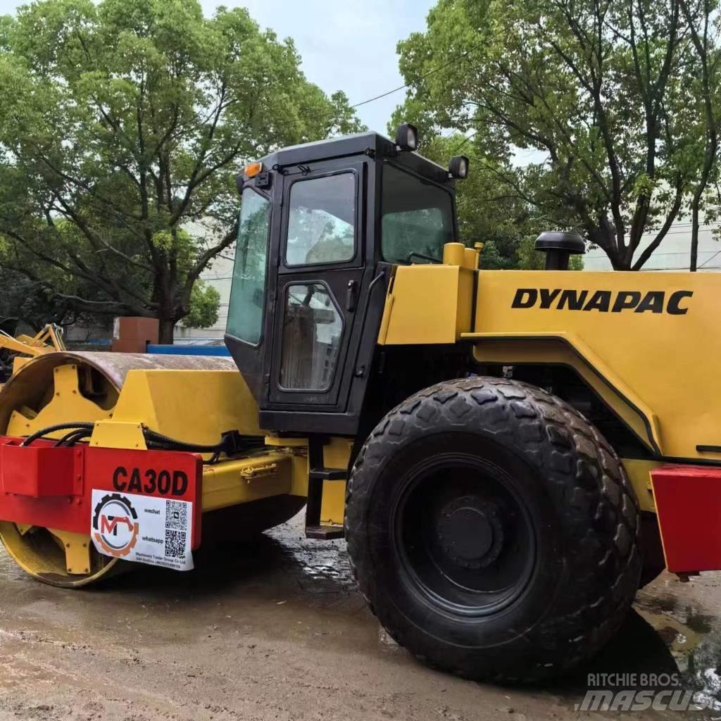 Dynapac CA 30 D Enkelt tromle