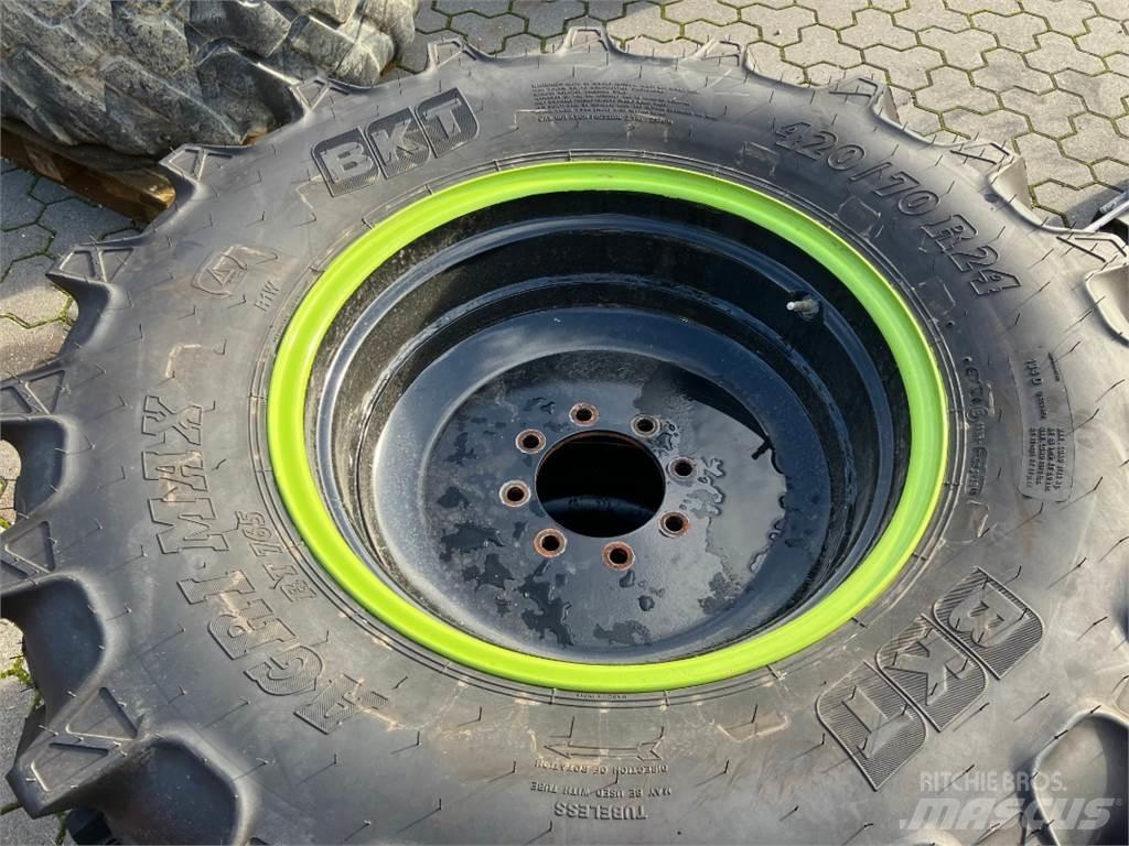 BKT 420/70R24 Hjul, Dæk og Fælge