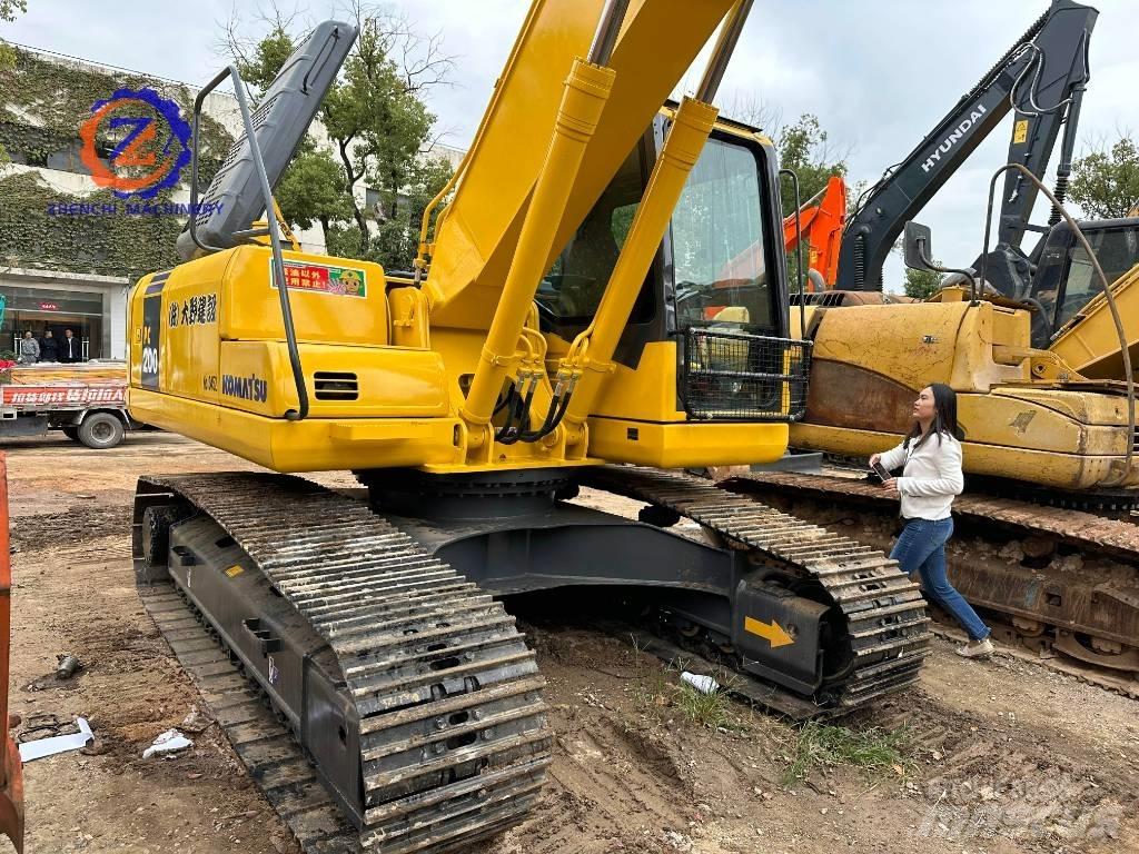 Komatsu PC 200-7 Gravemaskiner på larvebånd