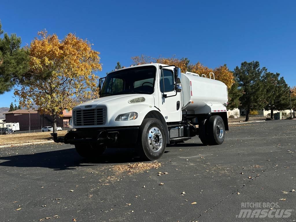 Freightliner M2 Tankvogne - vand