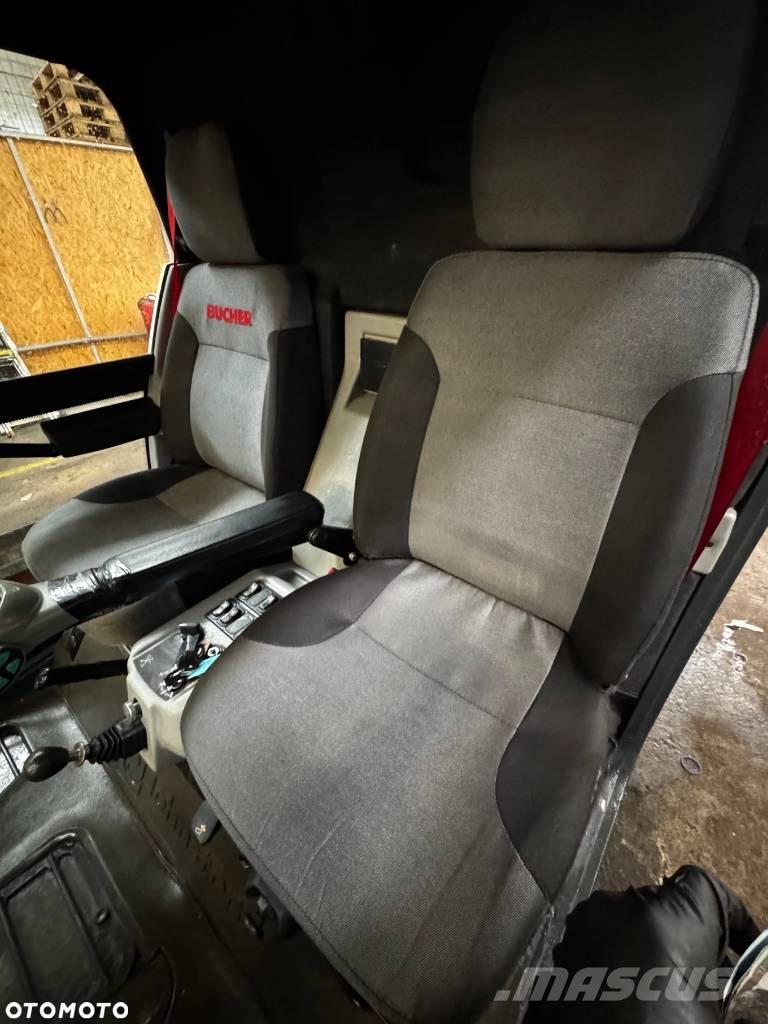 Bucher C 202 Fejemaskiner