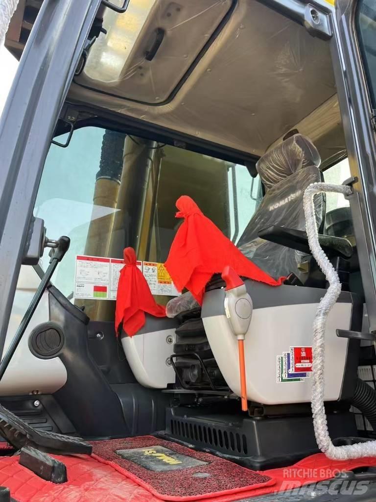 Komatsu 240-8 Gravemaskiner på larvebånd