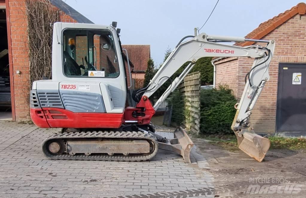 Takeuchi TB 235 Gravemaskiner på larvebånd