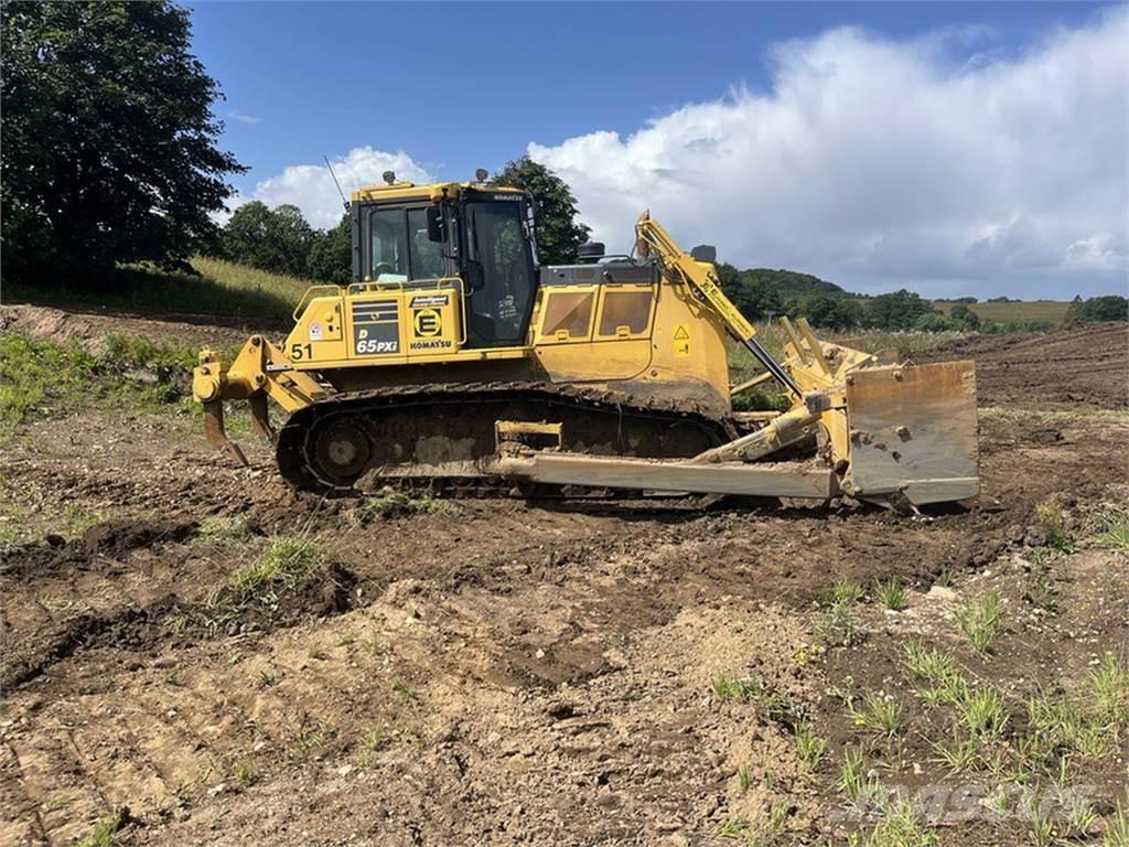 Komatsu D65PXI-18 Bulldozer på larvebånd