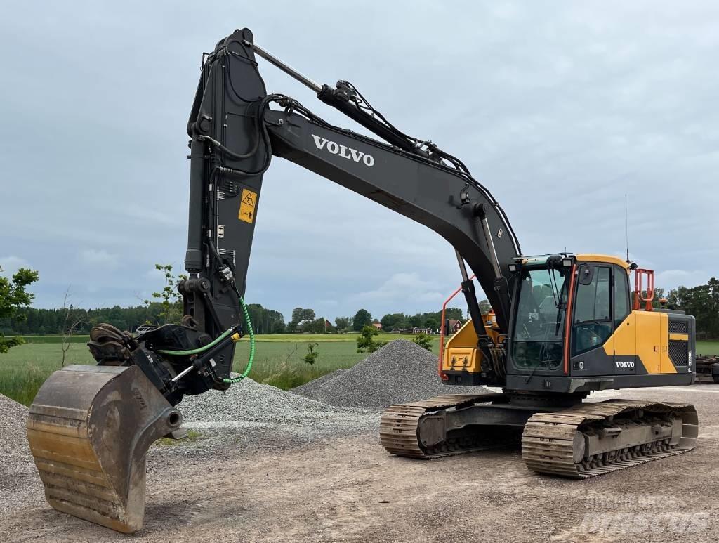 Volvo EC 220 E Gravemaskiner på larvebånd