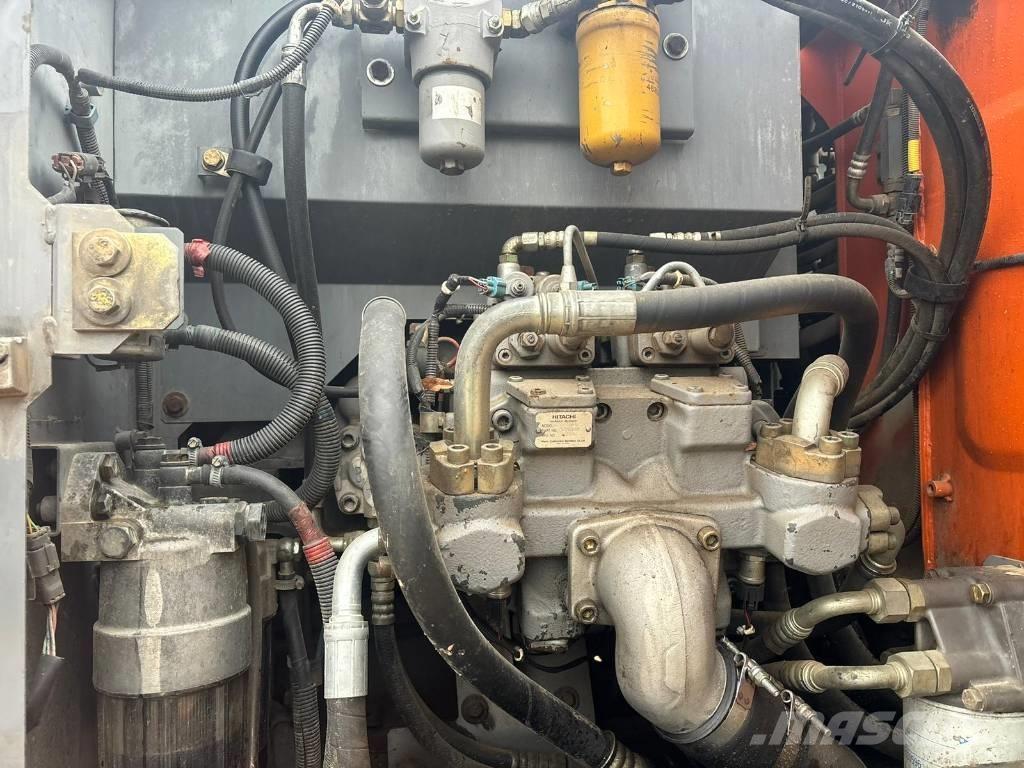 Hitachi ZX140 W-3 Gravemaskiner på hjul