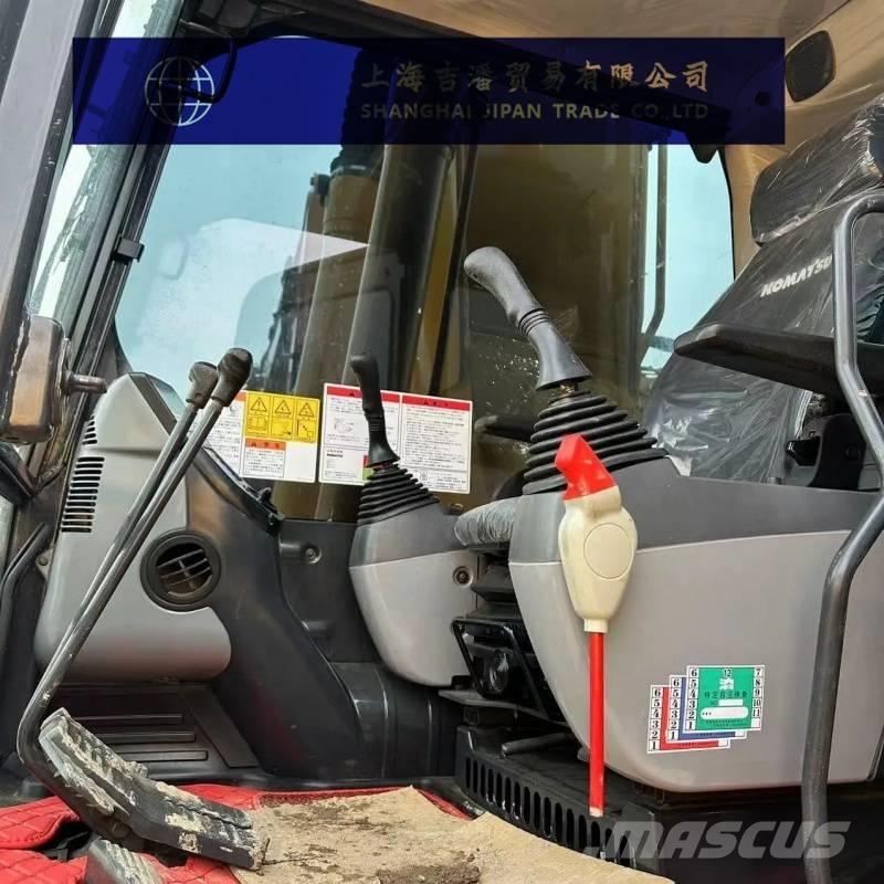 Komatsu PC 220 Gravemaskiner på larvebånd