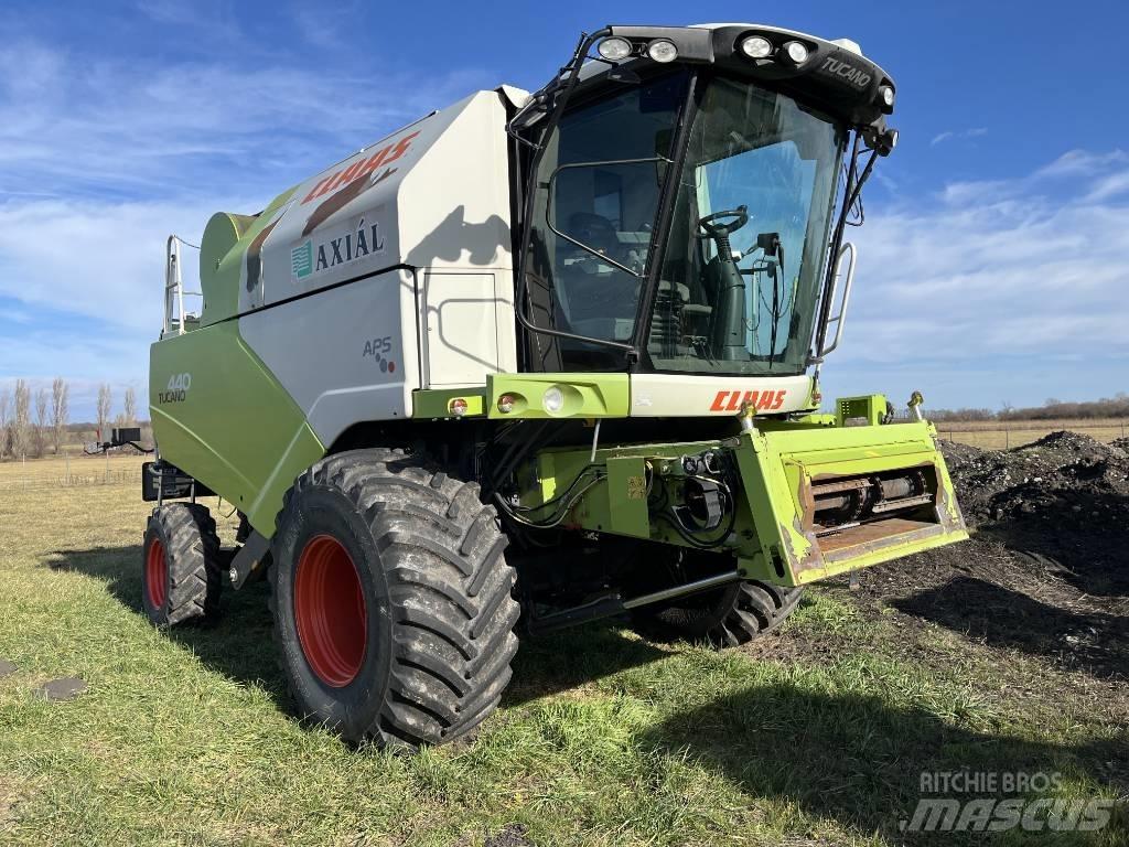 CLAAS Tucano 440 Mejetærskere