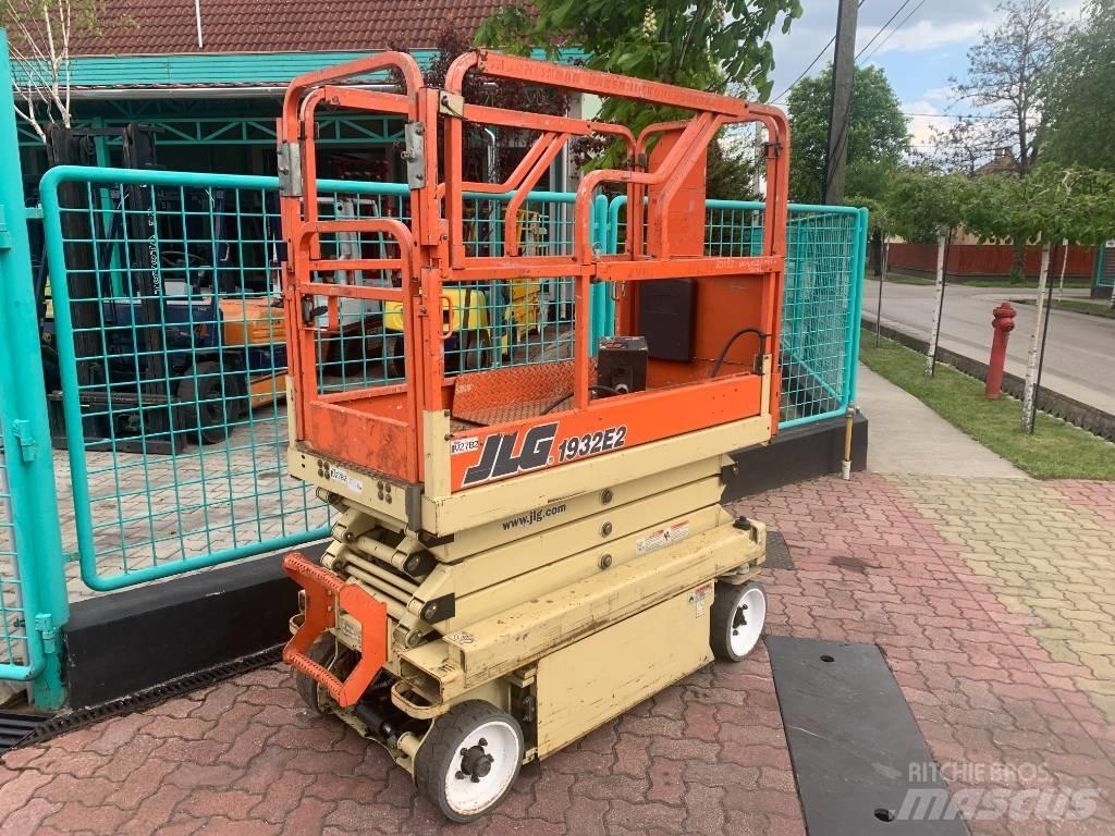 JLG 1932E2     V-2782 Søjlelifte