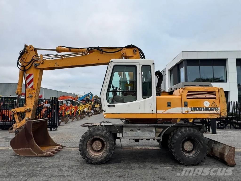 Liebherr A924 Gravemaskiner på hjul