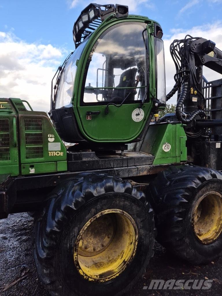 John Deere 1110 E Udkørselsmaskiner