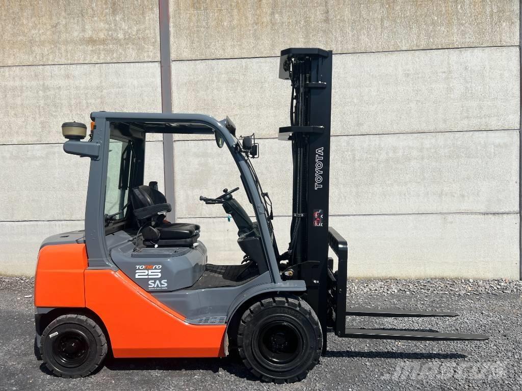 Toyota 02-8 FDF 25 Diesel gaffeltrucks