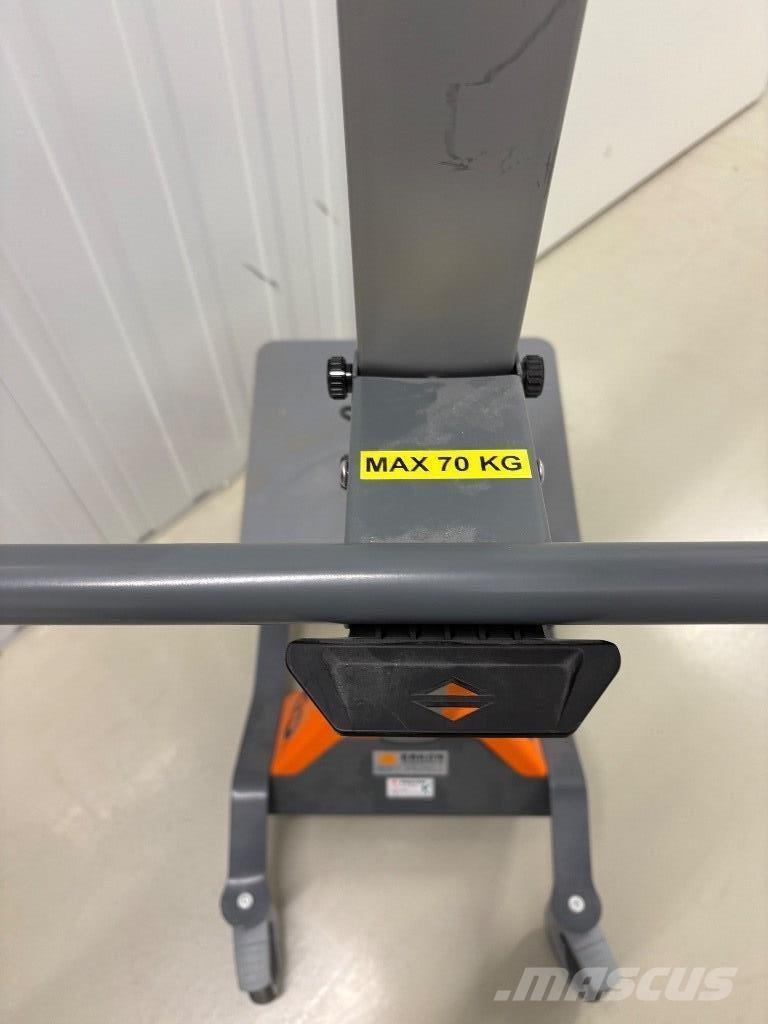  Erkon Tilhulp Trucks - Andet