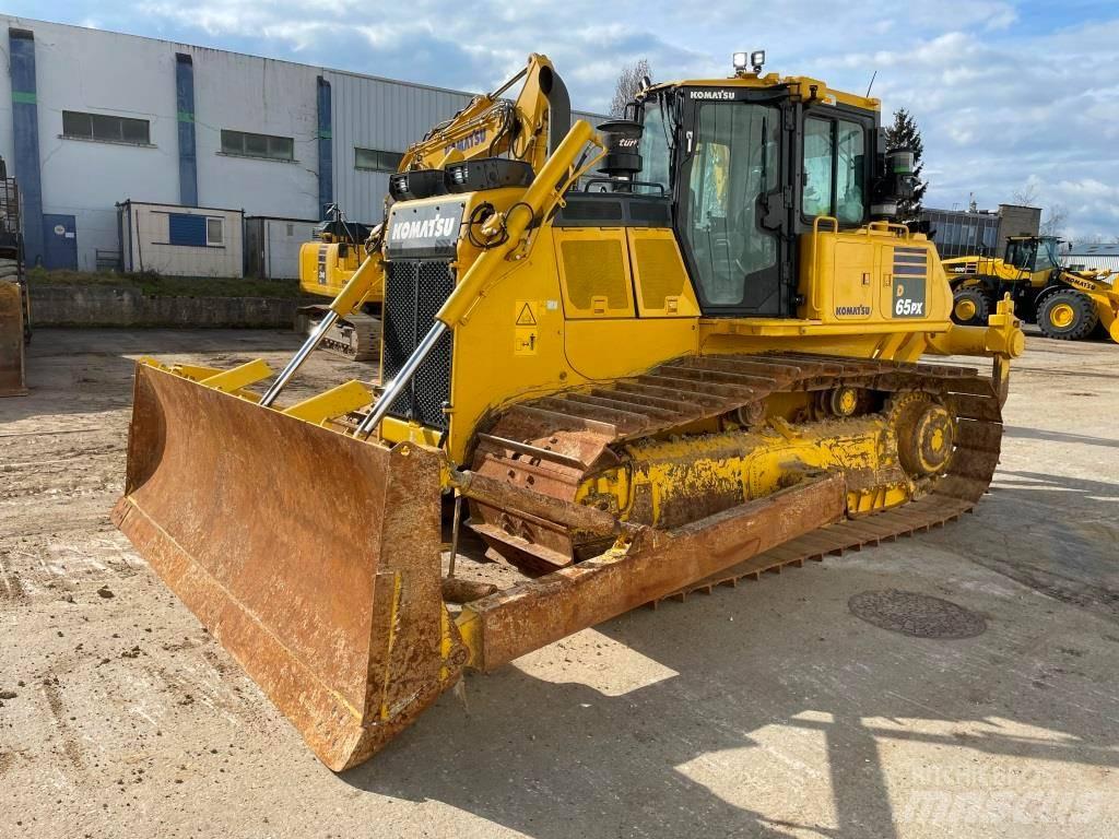 Komatsu D65PX-18E0 Bulldozer på larvebånd