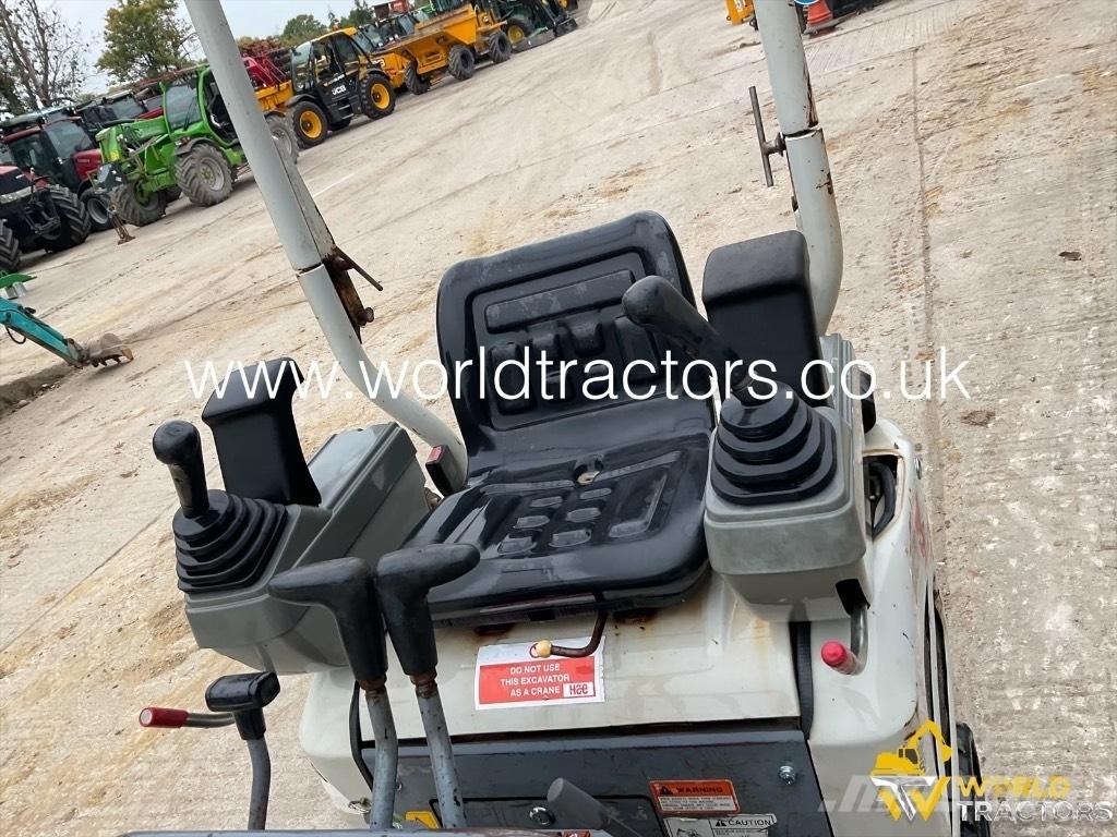 Takeuchi TB 210 R Minigravemaskiner