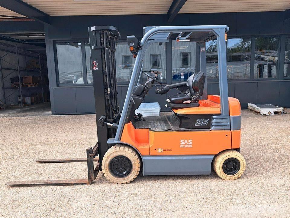 Toyota 7FBMF25 Entreprenør - Andet