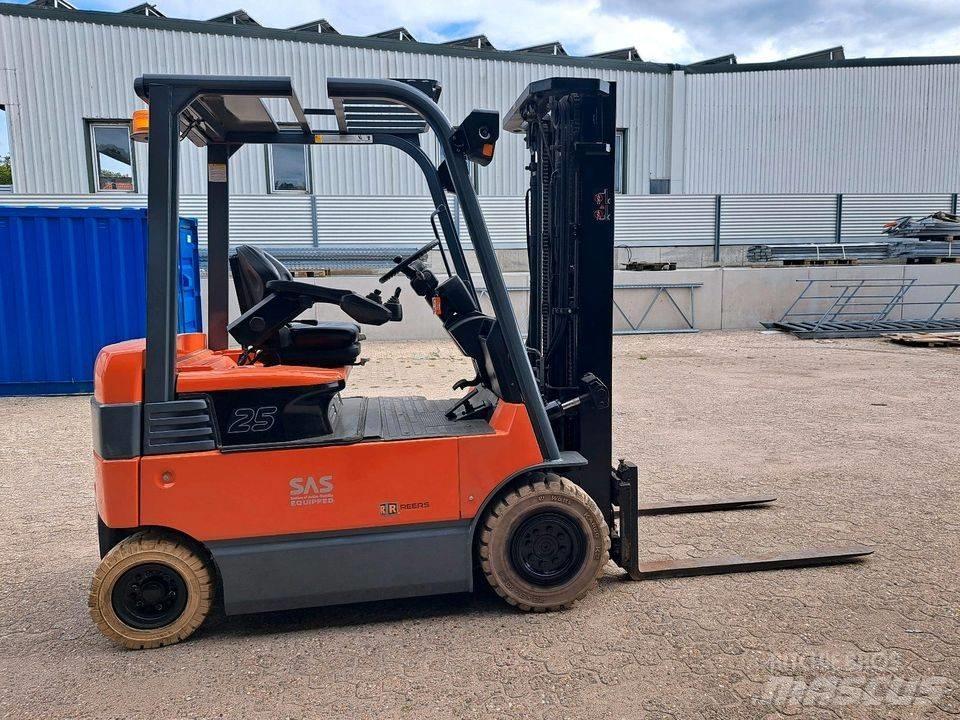 Toyota 7FBMF25 Entreprenør - Andet