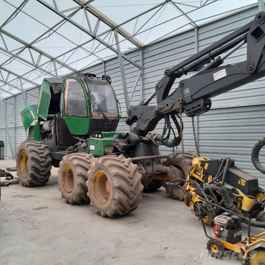 John Deere 1270 E Skovningsmaskiner