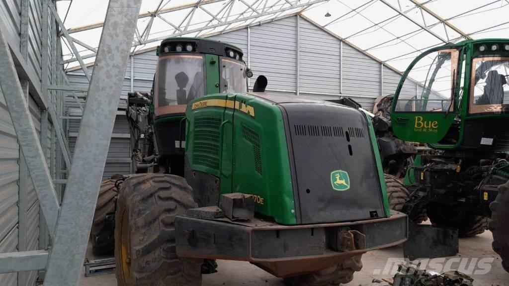 John Deere 1270 E Skovningsmaskiner