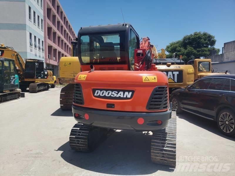 Doosan DX 60 Gravemaskiner på larvebånd