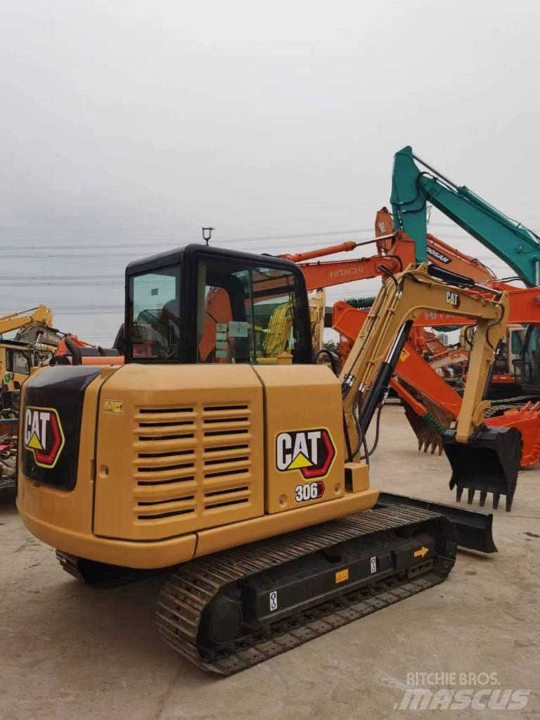 CAT 306E2 Gravemaskiner på larvebånd
