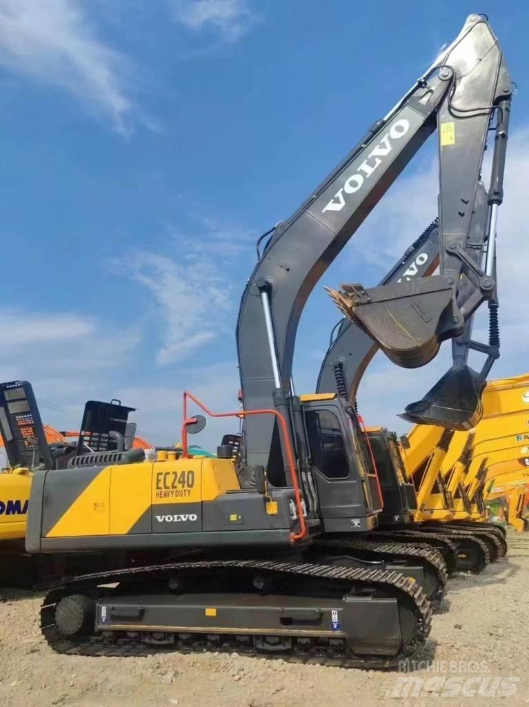 Volvo EC 240 Gravemaskiner på larvebånd