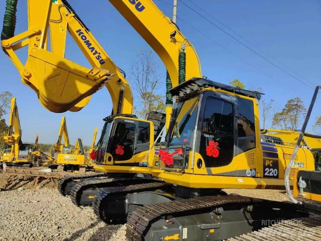 Komatsu PC 220-8 Gravemaskiner på larvebånd