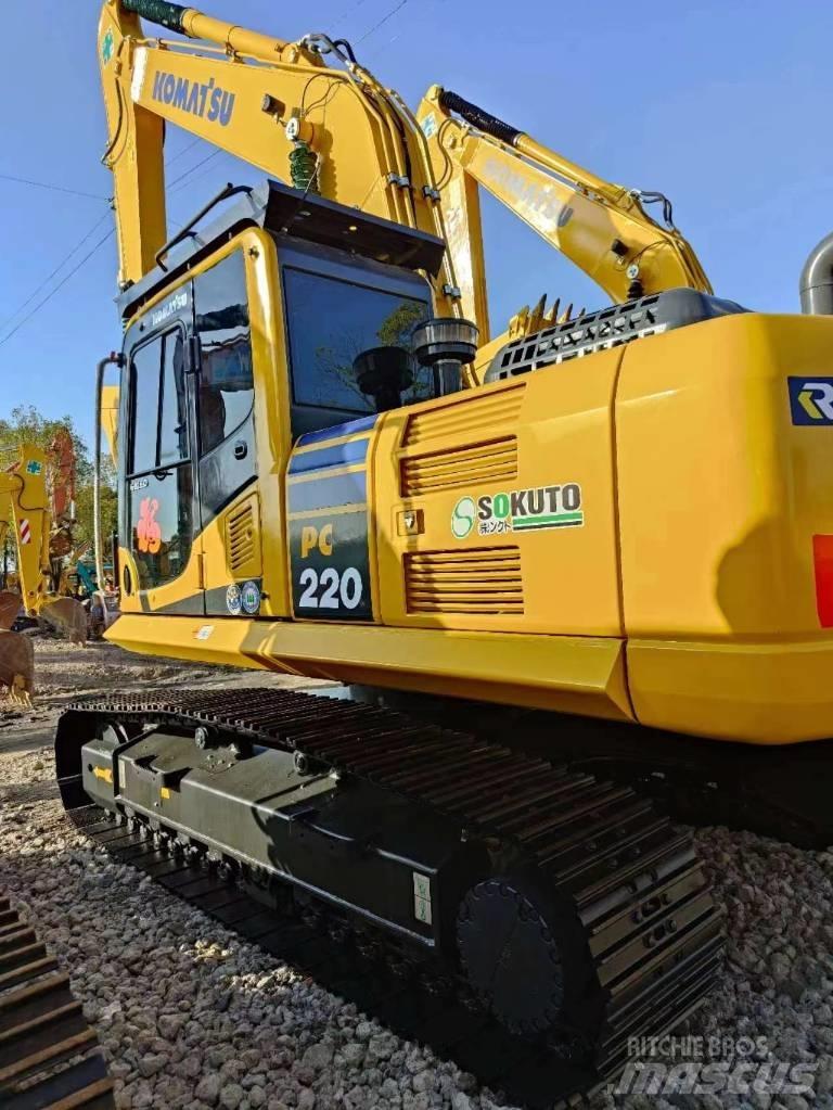 Komatsu PC 220-8 Gravemaskiner på larvebånd