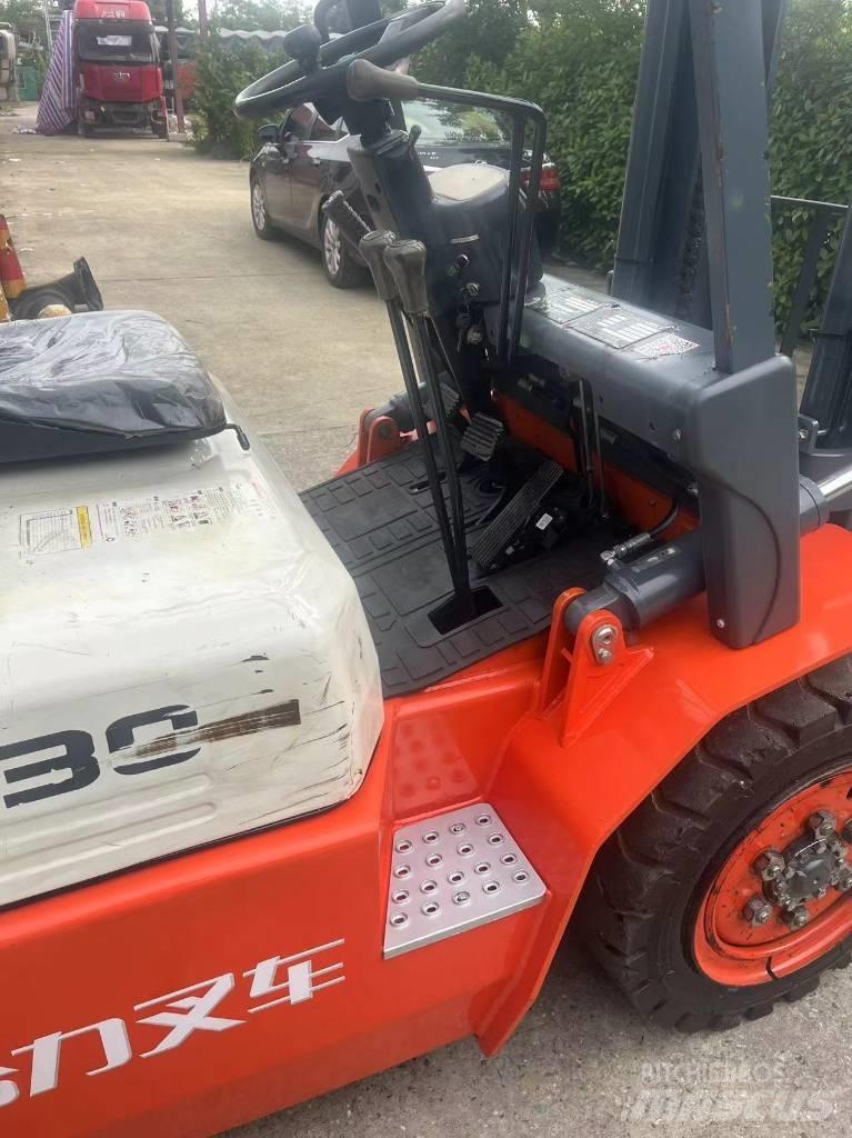Heli K30 Gaffeltrucks - andre